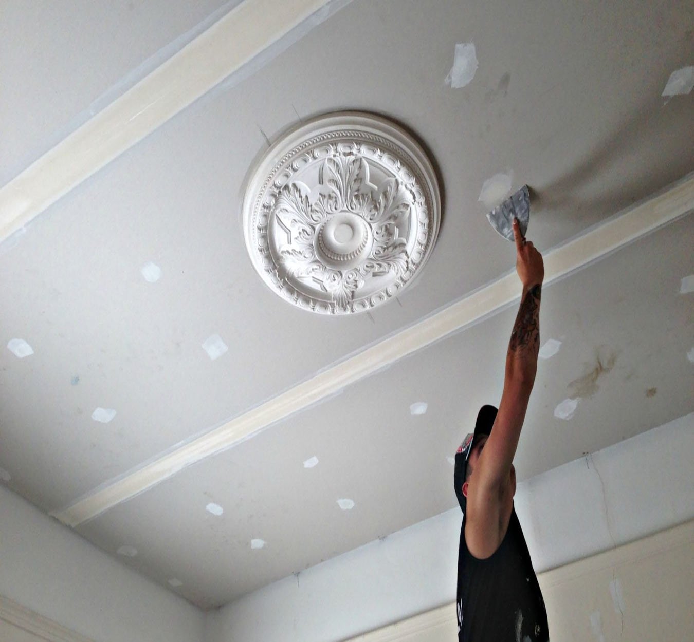 ceiling repairs and maintenance